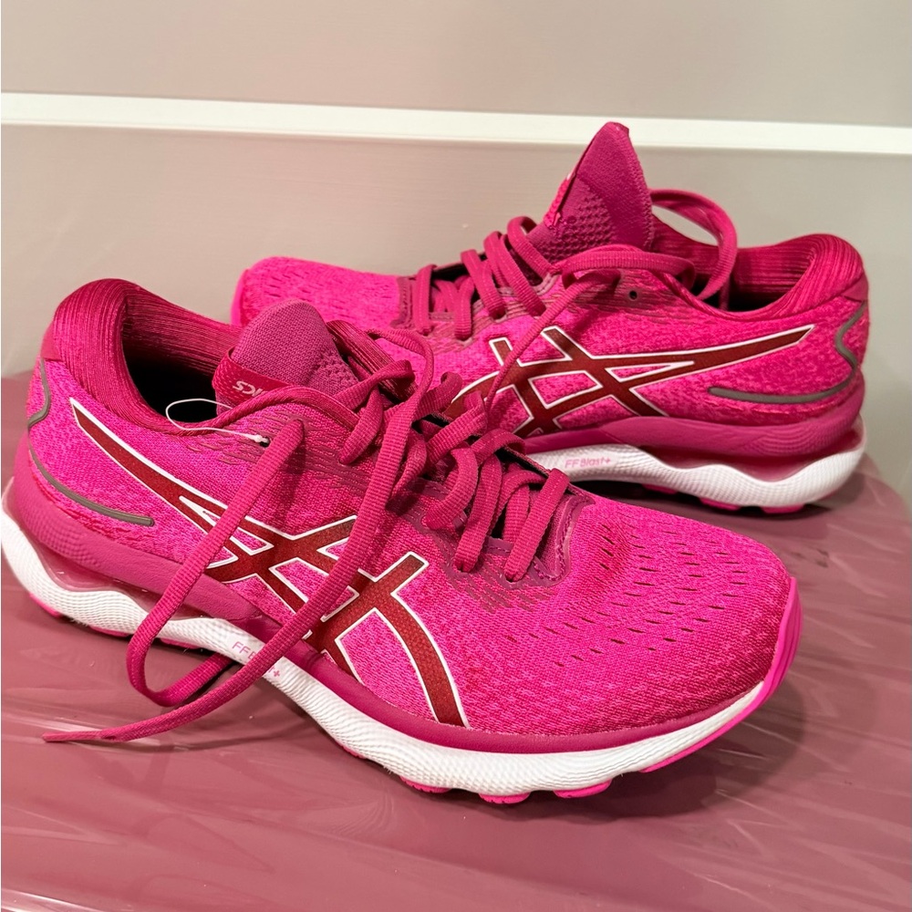 ASICS ortholite Women's Fuchsia Athletic Shoes